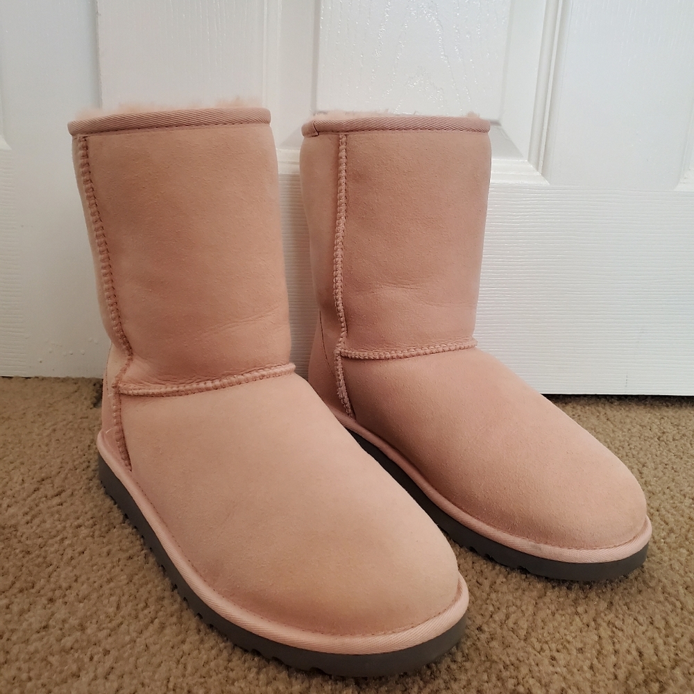 UGG Classic Short boots